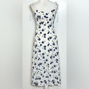 Women’s Reformation White And Blue Floral Dress Size 6